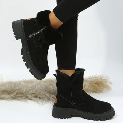 Look professionnel avec les bottines Loma™ en cuir premium.