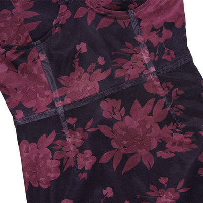 Robe Shaira™ de soirée avec motif floral violet élégant.