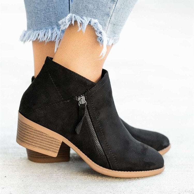 Semelle ergonomique des bottines Nova™ en gros plan.