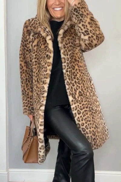 Féline Élégance | Manteau Léopard Douillet